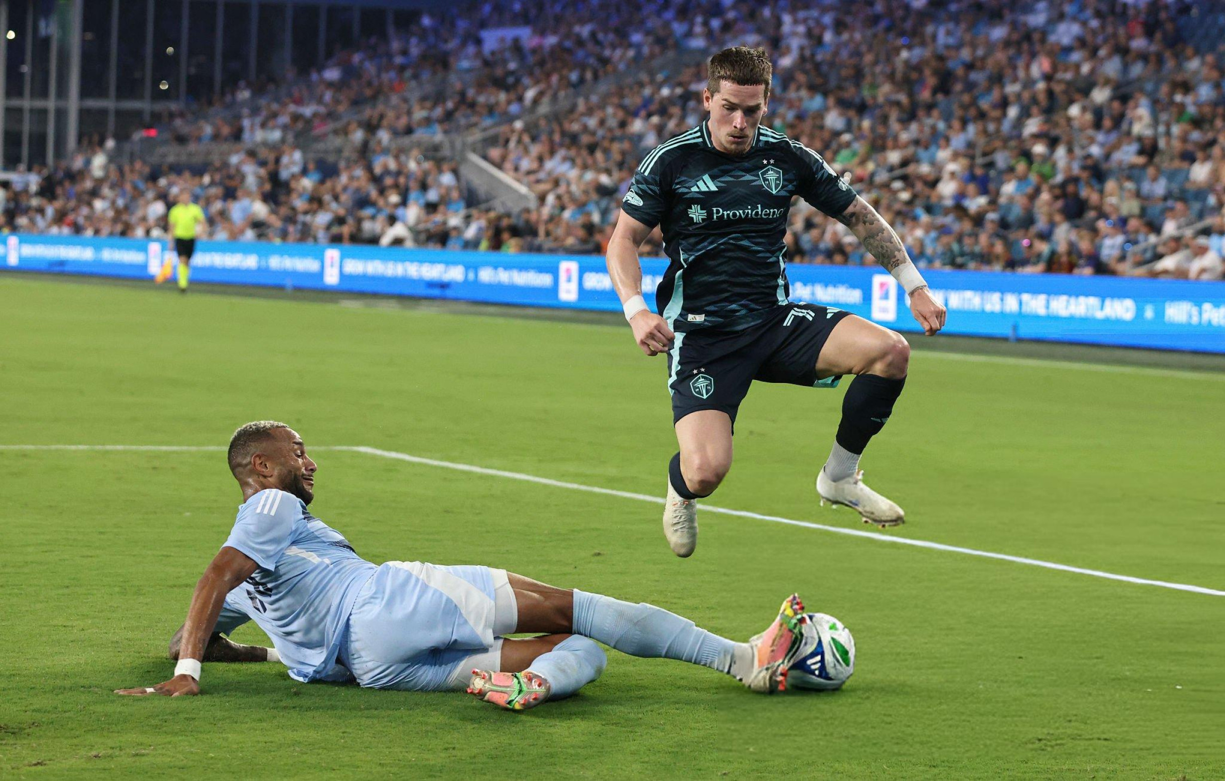 Seattle Sounders Rally for Dramatic 3–2 Road Win Over Sporting KC